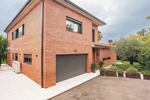 Сasa de 5 dormitorios en venta en Sant Cugat del Vallès, Barcelona, Cataluña, Spain № 1334 - foto 30