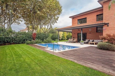 Сasa de 5 dormitorios en venta en Sant Cugat del Vallès, Barcelona, Cataluña, Spain № 1334 - foto 5