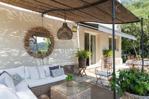 Сasa de 6 dormitorios en venta en Barcelona, Cataluña, Spain № 1337 - foto 14