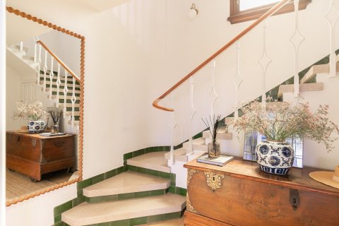 Сasa de 6 dormitorios en venta en Barcelona, Cataluña, Spain № 1337 - foto 4