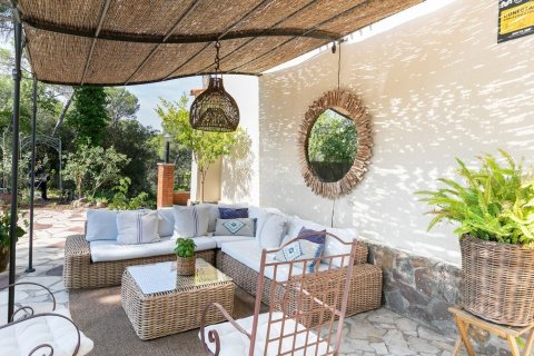 Сasa de 6 dormitorios en venta en Barcelona, Cataluña, Spain № 1337 - foto 17
