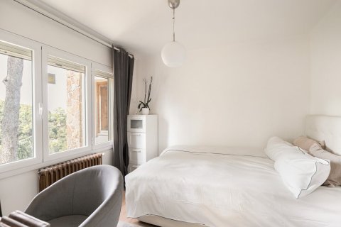 Сasa de 6 dormitorios en venta en Barcelona, Cataluña, Spain № 1337 - foto 29