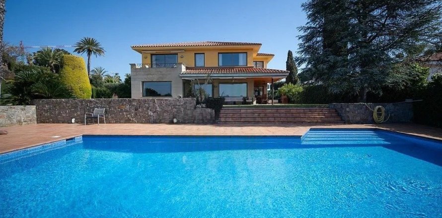 5 bedrooms house for sale in Alella, Barcelona, Catalonia, Spain № 1338