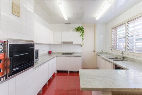 Сasa de 6 dormitorios en venta en Sant Andreu de Llavaneres, Barcelona, Cataluña, Spain № 1335 - foto 8
