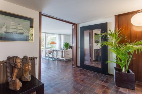 Сasa de 6 dormitorios en venta en Sant Andreu de Llavaneres, Barcelona, Cataluña, Spain № 1335 - foto 4