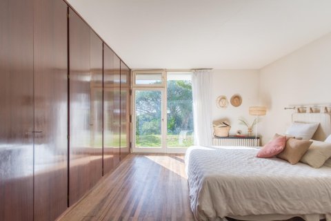Сasa de 6 dormitorios en venta en Sant Andreu de Llavaneres, Barcelona, Cataluña, Spain № 1335 - foto 9