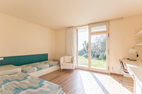 Сasa de 6 dormitorios en venta en Sant Andreu de Llavaneres, Barcelona, Cataluña, Spain № 1335 - foto 11