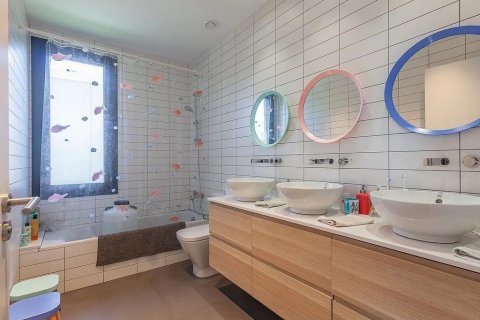 Сasa de 5 dormitorios en venta en Sant Cugat del Vallès, Barcelona, Cataluña, Spain № 1333 - foto 14