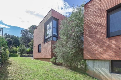Сasa de 5 dormitorios en venta en Sant Cugat del Vallès, Barcelona, Cataluña, Spain № 1333 - foto 29