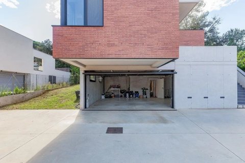Сasa de 5 dormitorios en venta en Sant Cugat del Vallès, Barcelona, Cataluña, Spain № 1333 - foto 24