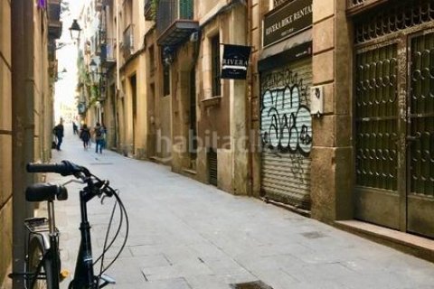 2 bedrooms apartment for sale in Ciutat Vella, Barcelona, Catalonia, Spain № 2259 - photo 13