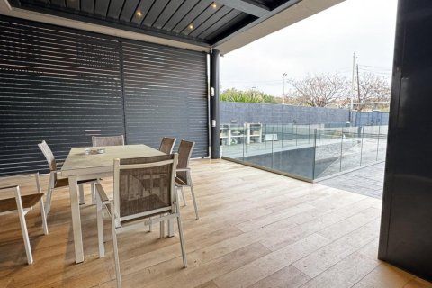 Villa de 10 dormitorios en venta en Cubelles, Barcelona, Cataluña, Spain № 2257 - foto 24