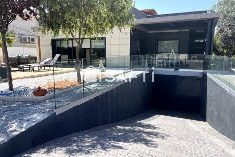 Villa de 10 dormitorios en venta en Cubelles, Barcelona, Cataluña, Spain № 2257 - foto 4