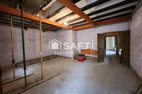 Casa adosada de 6 dormitorios en venta en Vilanova i la Geltrú, Barcelona, Cataluña, Spain № 2256 - foto 27