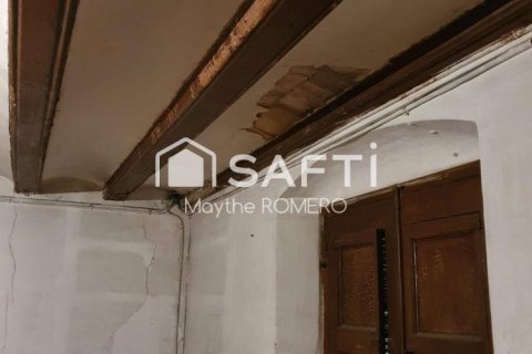 Casa adosada de 6 dormitorios en venta en Vilanova i la Geltrú, Barcelona, Cataluña, Spain № 2256 - foto 9