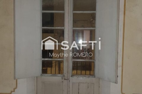 Casa adosada de 6 dormitorios en venta en Vilanova i la Geltrú, Barcelona, Cataluña, Spain № 2256 - foto 4