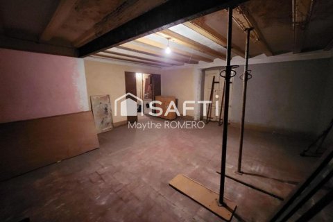 Casa adosada de 6 dormitorios en venta en Vilanova i la Geltrú, Barcelona, Cataluña, Spain № 2256 - foto 28