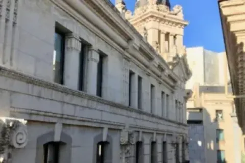 Apartamento de 2 dormitorios en venta en Ciudad Vieja, Barcelona, Cataluña, Spain № 2260 - foto 11
