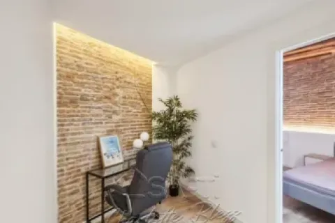 Apartamento de 2 dormitorios en venta en Ciudad Vieja, Barcelona, Cataluña, Spain № 2260 - foto 8