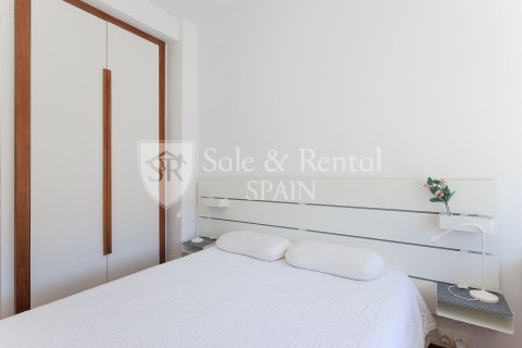 Сasa de 3 dormitorios en venta en Barcelona, Cataluña, Spain № 6804 - foto 12