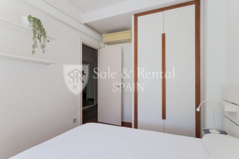 Сasa de 3 dormitorios en venta en Barcelona, Cataluña, Spain № 6804 - foto 13