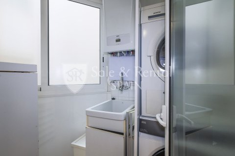 Сasa de 3 dormitorios en venta en Barcelona, Cataluña, Spain № 6804 - foto 27