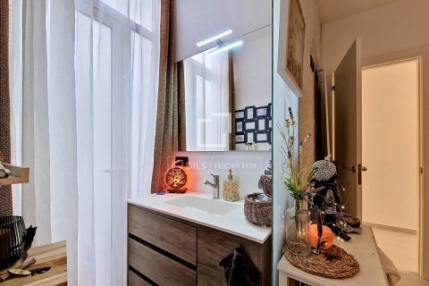 Apartamento de 2 dormitorios en venta en Vilanova i la Geltrú, Barcelona, Cataluña, Spain № 6806 - foto 16
