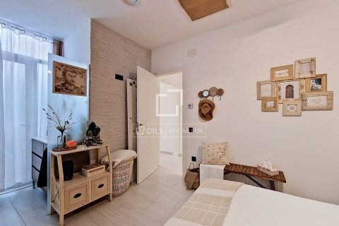 Apartamento de 2 dormitorios en venta en Vilanova i la Geltrú, Barcelona, Cataluña, Spain № 6806 - foto 17