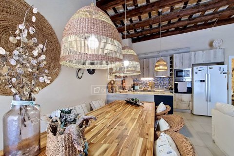 Apartamento de 2 dormitorios en venta en Vilanova i la Geltrú, Barcelona, Cataluña, Spain № 6806 - foto 3