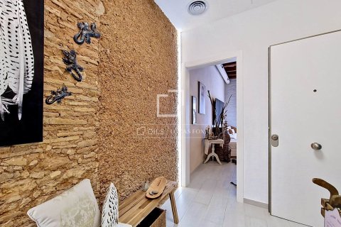 Apartamento de 2 dormitorios en venta en Vilanova i la Geltrú, Barcelona, Cataluña, Spain № 6806 - foto 5
