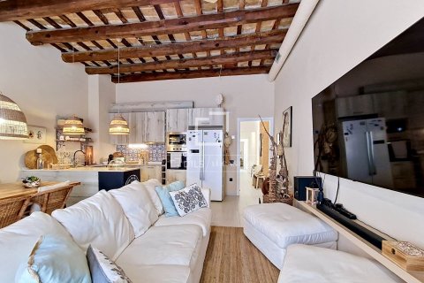 Apartamento de 2 dormitorios en venta en Vilanova i la Geltrú, Barcelona, Cataluña, Spain № 6806 - foto 30