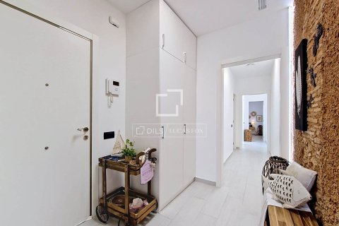 Apartamento de 2 dormitorios en venta en Vilanova i la Geltrú, Barcelona, Cataluña, Spain № 6806 - foto 22