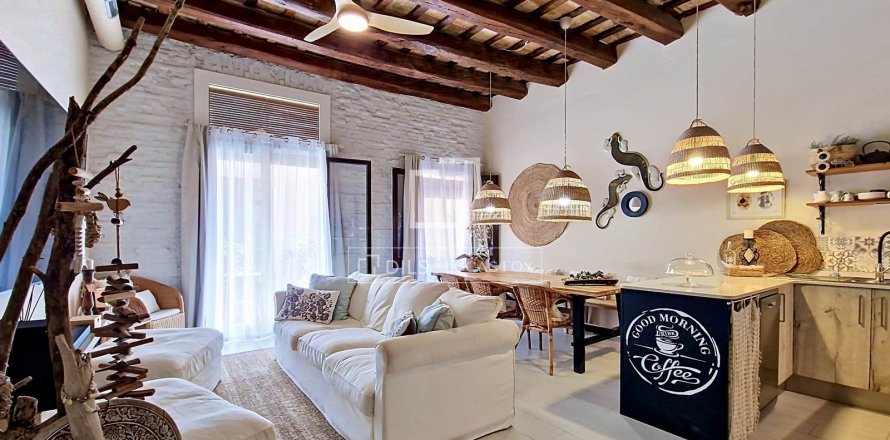 Apartamento de 2 dormitorios en venta en Vilanova i la Geltrú, Barcelona, Cataluña, Spain № 6806
