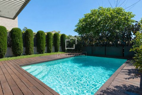 Villa de 6 dormitorios en venta en Vilassar de Dalt, Barcelona, Cataluña, Spain № 6807 - foto 22