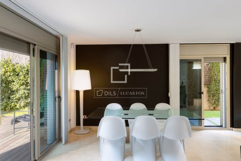 Villa de 6 dormitorios en venta en Vilassar de Dalt, Barcelona, Cataluña, Spain № 6807 - foto 28