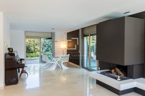 Villa de 6 dormitorios en venta en Vilassar de Dalt, Barcelona, Cataluña, Spain № 6807 - foto 29