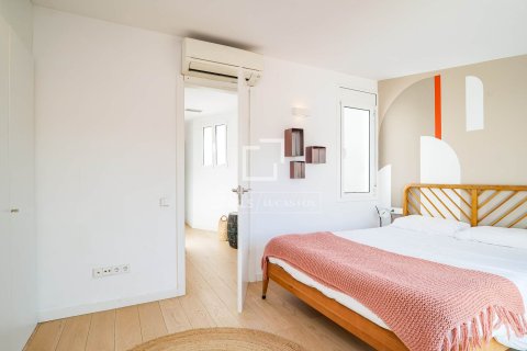 Ático de 3 dormitorios en venta en Barcelona, Cataluña, Spain № 6805 - foto 16