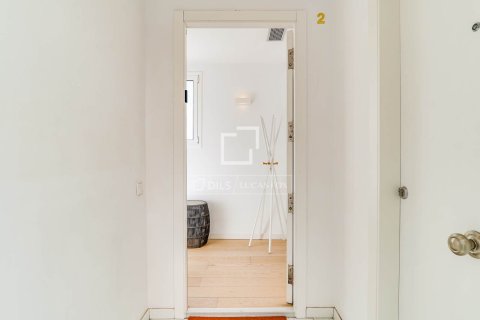 Ático de 3 dormitorios en venta en Barcelona, Cataluña, Spain № 6805 - foto 19
