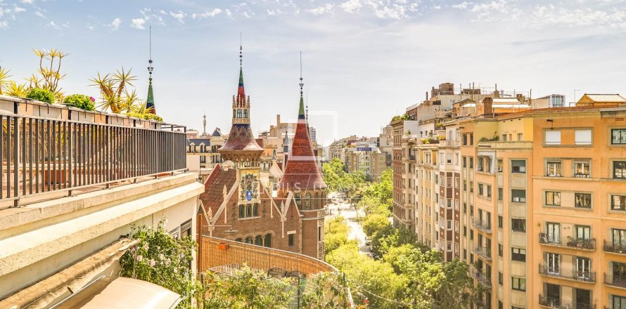 Ático de 3 dormitorios en venta en Barcelona, Cataluña, Spain № 6805