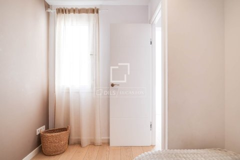Ático de 3 dormitorios en venta en Barcelona, Cataluña, Spain № 6805 - foto 4