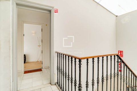 Ático de 3 dormitorios en venta en Barcelona, Cataluña, Spain № 6805 - foto 10