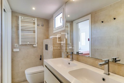 Ático de 3 dormitorios en venta en Barcelona, Cataluña, Spain № 6805 - foto 12