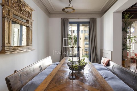 Apartamento de 3 dormitorios en alquiler en Barcelona, Cataluña, Spain № 6808 - foto 23