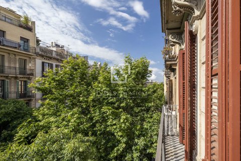 Apartamento de 3 dormitorios en alquiler en Barcelona, Cataluña, Spain № 6808 - foto 6