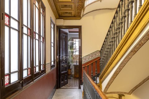 Apartamento de 3 dormitorios en alquiler en Barcelona, Cataluña, Spain № 6808 - foto 4