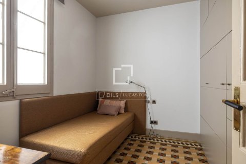 Apartamento de 3 dormitorios en alquiler en Barcelona, Cataluña, Spain № 6808 - foto 15