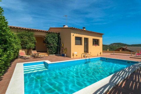 Сasa de 3 dormitorios en venta en Begur, Gerona, Cataluña, Spain № 1672