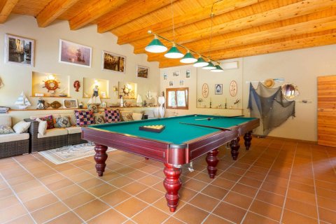 Сasa de 4 dormitorios en venta en Begur, Gerona, Cataluña, Spain № 1669 - foto 24