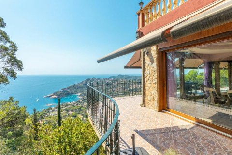 Сasa de 4 dormitorios en venta en Begur, Gerona, Cataluña, Spain № 1669 - foto 6