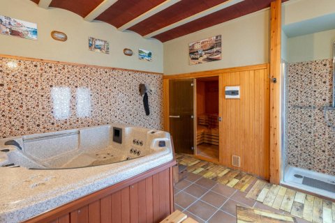 Сasa de 4 dormitorios en venta en Begur, Gerona, Cataluña, Spain № 1669 - foto 28